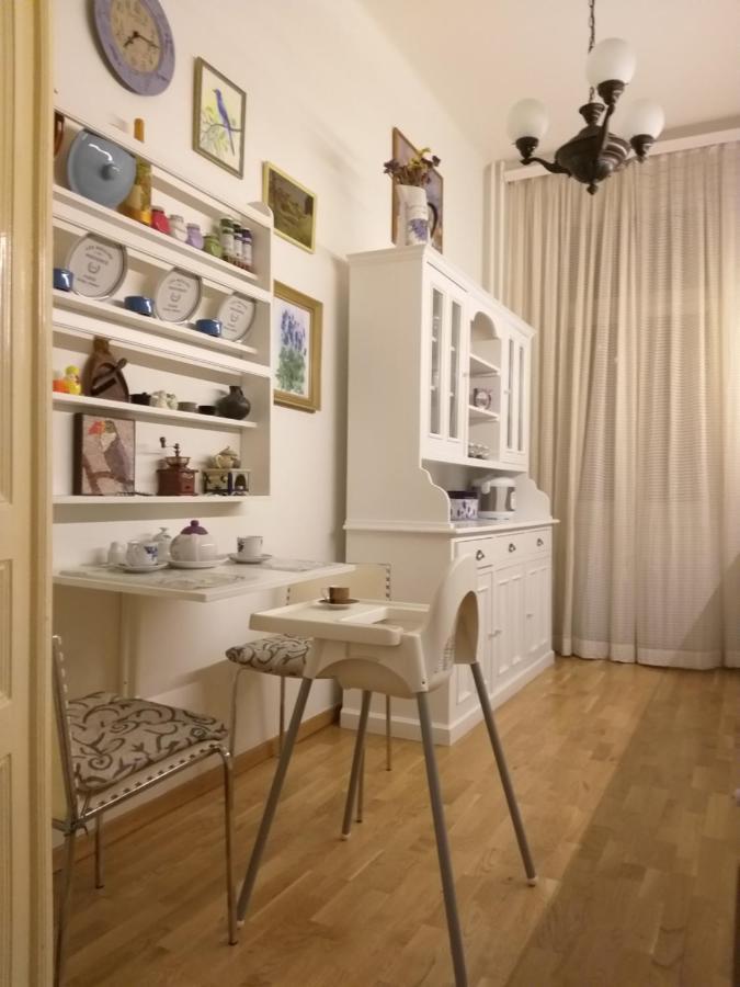 Retro Big Apartment With Two Balconies And Lift Karlsbad Buitenkant foto